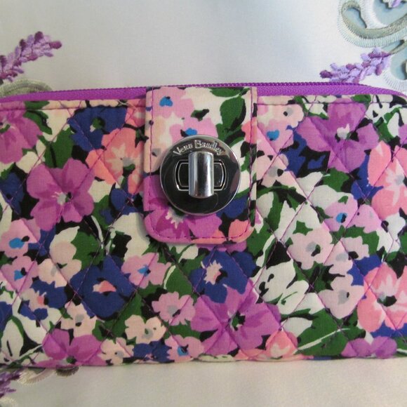 Vera Bradley Turnlock Wallet Zip Around ~ RFID Blocking ~ Flower Garden Pattern - Picture 2 of 13